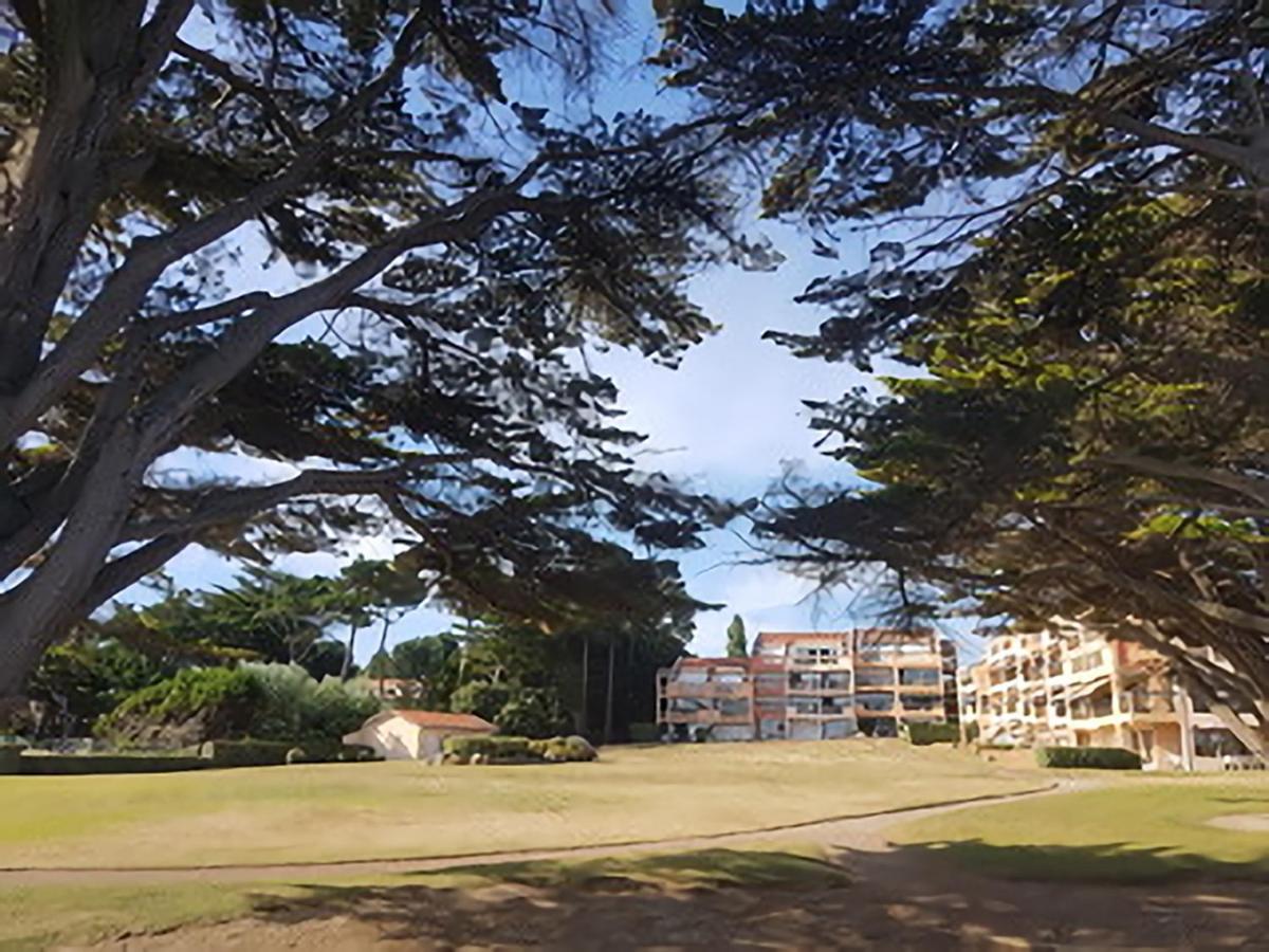 Appartement En Rdc Avec Terrasse Face A La Mer Pornic Exterior foto