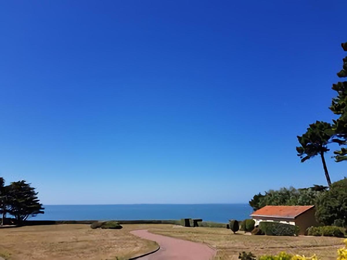 Appartement En Rdc Avec Terrasse Face A La Mer Pornic Exterior foto