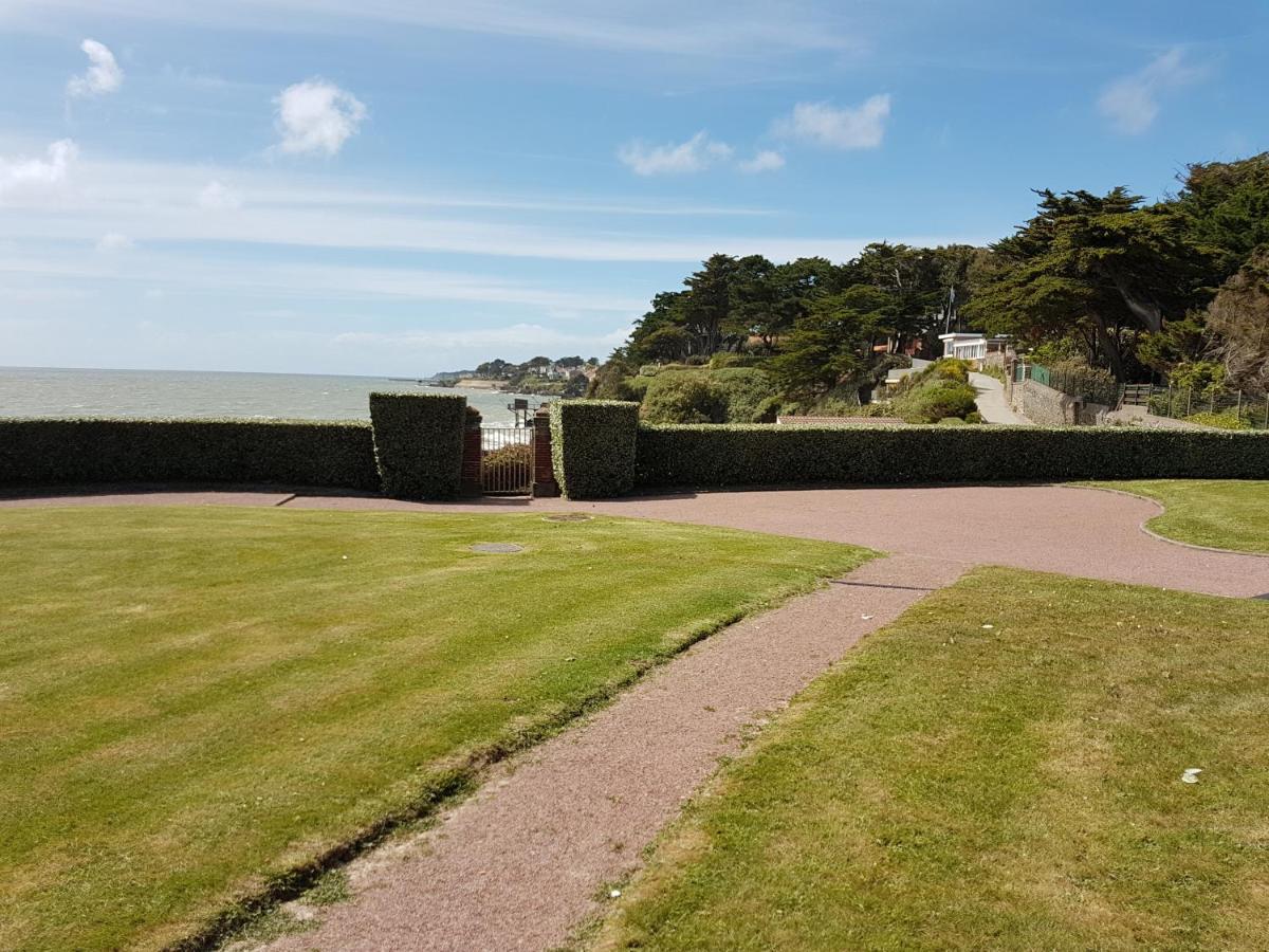 Appartement En Rdc Avec Terrasse Face A La Mer Pornic Exterior foto