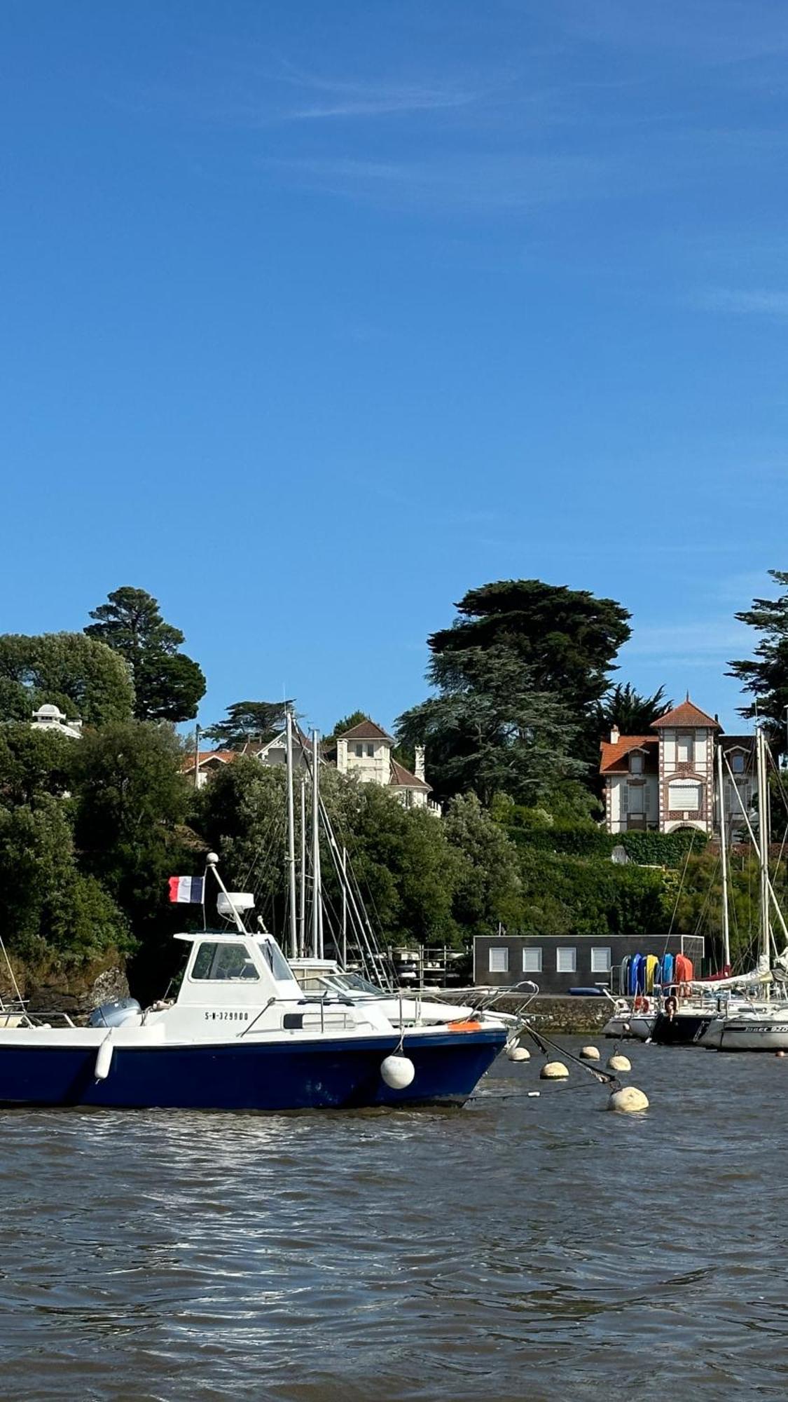 Appartement En Rdc Avec Terrasse Face A La Mer Pornic Exterior foto